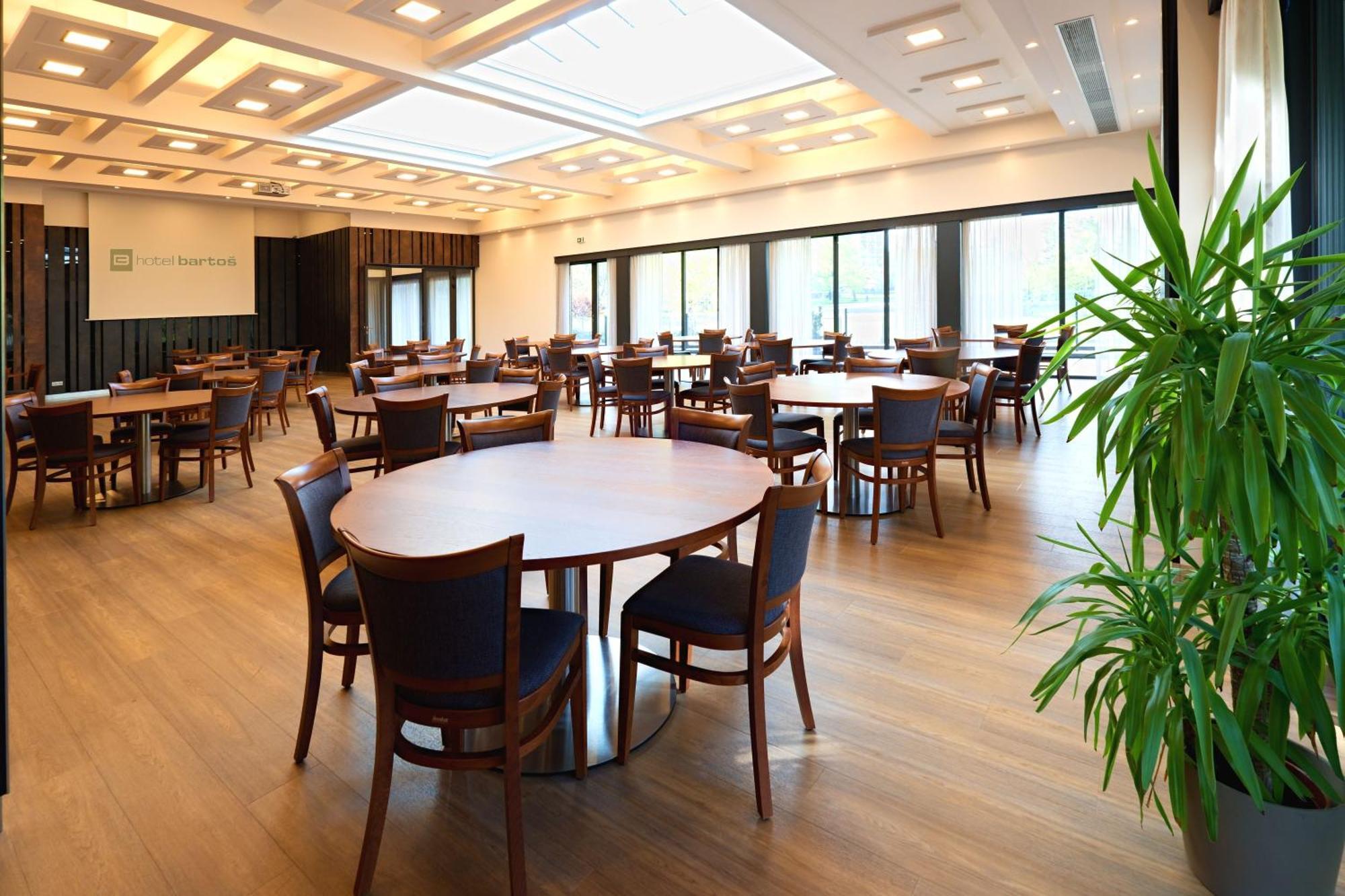 Hotel Bartos Frenštát pod Radhoštěm Bagian luar foto