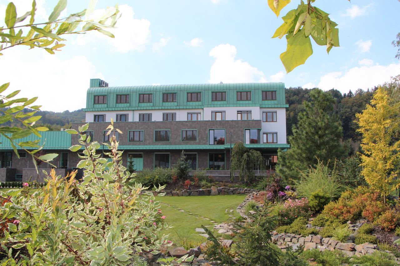 Hotel Bartos Frenštát pod Radhoštěm Bagian luar foto