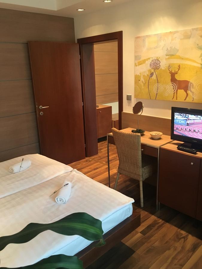 Hotel Bartos Frenštát pod Radhoštěm Bagian luar foto