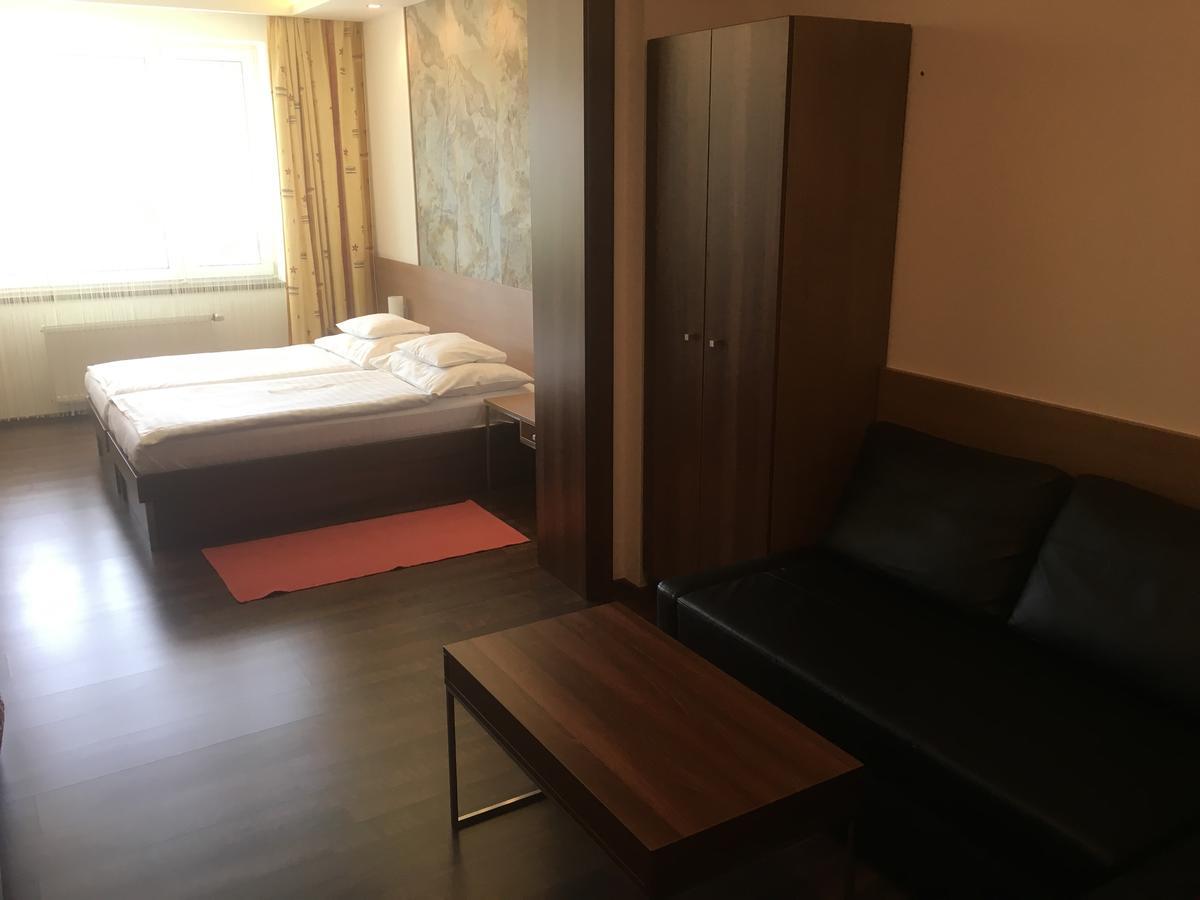 Hotel Bartos Frenštát pod Radhoštěm Bagian luar foto