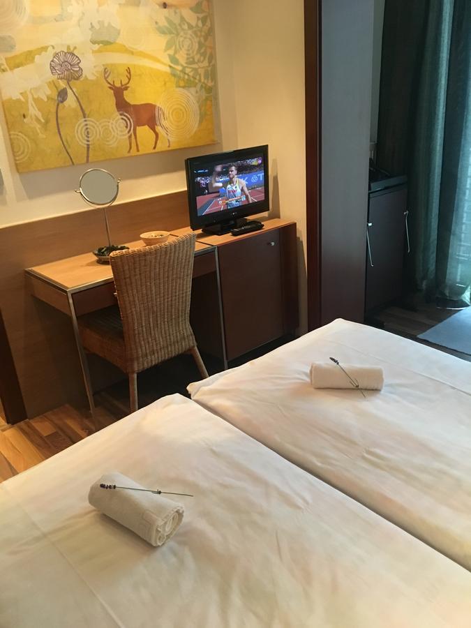 Hotel Bartos Frenštát pod Radhoštěm Bagian luar foto